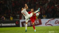 Sementara itu, upaya Vietnam untuk membongkar lini belakang Indonesia tak membuahkan hasil.