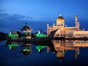 Keindahan Masjid Sultan Omar Ali Saifuddin Brunei yang Tak Terbantahkan