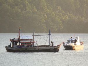 KKP Tangkap Kapal Filipina Gegara Curi Ikan yang Bikin Negara Rugi Rp 1,4 M KKP Tangkap Kapal Filipina Gegara Curi Ikan yang Bikin Negara Rugi Rp 1,4 M
