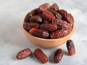 Kurma Bisa Dijadikan Scrub Agar Kulit Mulus dan Sehat Kurma Bisa Dijadikan Scrub Agar Kulit Mulus dan Sehat