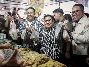 Naik Vespa, Anies Baswedan dan Cak Imin Berburu Takjil di Benhil