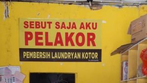 Nama Tempat Usaha yang Bikin Nyengir, Kreatif Banget!