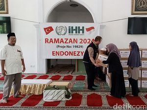 Organisasi Kemanusiaan dari Turki Berbagi 120 Paket Sembako