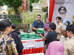 Disperindag Jatim Gelar Pasar Murah di Lamongan, 100 Ton Beras Ludes 1 Jam