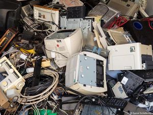 PBB Ingatkan Bencana Lingkungan Akibat Limbah Elektronik PBB Ingatkan Bencana Lingkungan Akibat Limbah Elektronik