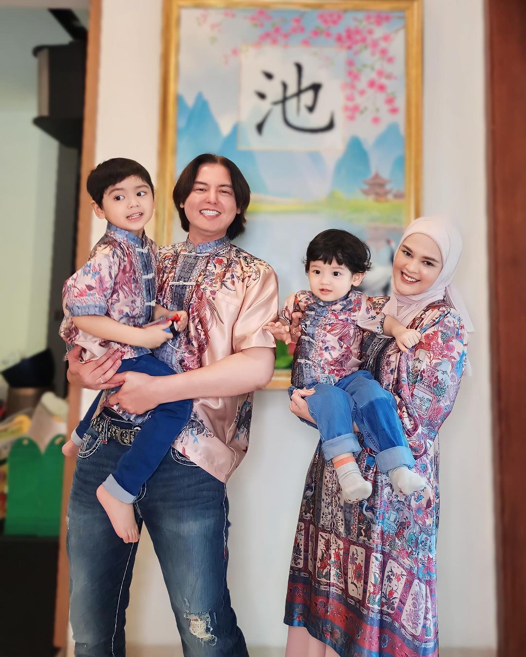 Potret Jourell Putra Cut Meyriska