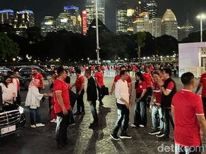 Jokowi dan Iriana Nonton Laga Indonesia Vs Vietnam di GBK, Bareng Erick-AHY