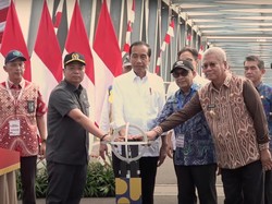 Jokowi Resmikan Proyek Duplikasi Jembatan Kapuas 1 Senilai Rp 275 M