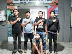 Pria di Bangka Bacok Tetangga Usai Anak Korban Ganggu Pelaku Sedang Pesta Miras