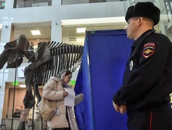 Tulis Tidak untuk Perang di Kertas Suara Pilpres, Wanita Rusia Dibui