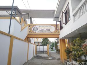 Kisah Perjuangan Dakwah Ki Jatira Pendiri Ponpes Babakan Ciwaringin Kisah Perjuangan Dakwah Ki Jatira Pendiri Ponpes Babakan Ciwaringin