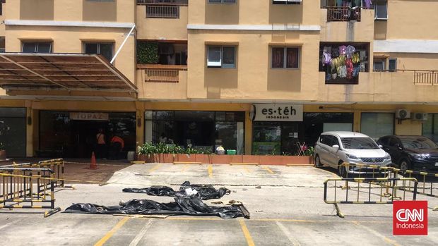 TKP Kasus Bunuh Diri Satu Keluarga di Penjaringan Tempat kejadian perkara bunuh diri satu keluarga di Apartemen Teluk Intan Penjaringan Jakarta Utara pada Sabtu (21/3/2024).