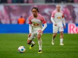 MU Mencari Sayap-sayap Baru