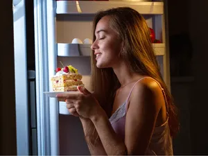 10 Mitos Makanan Tak Sehat yang Faktanya Tidak Benar 10 Mitos Makanan Tak Sehat yang Faktanya Tidak Benar