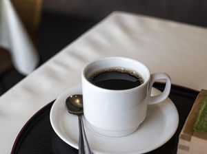 Tak Bisa Lepas Minum Kopi Saat Puasa? Simak Dampak Baik dan Buruknya