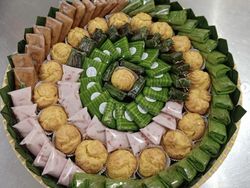 Buat Suguhan Takjil Istimewa, Ini 5 Tempat Beli Jajan Pasar Tampah