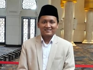 Bagaimana Pahala Bukber tapi Tak Salat Maghrib Berjemaah? Ini Penjelasannya