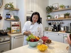 Dari Hobi Jajan, Laura Sukses Sajikan Kue Tradisional di Istana Negara