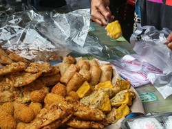 Viral Fenomena War Takjil Jelang Buka Puasa, Internis Ingatkan soal Ini