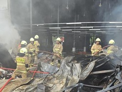 Pemadaman Api di Gudang Ekspedisi Jakbar Selesai, Begini Kondisinya