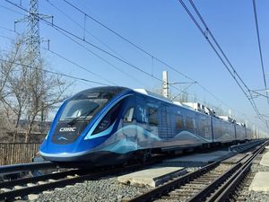 China Rampungkan Uji Coba Kereta Hidrogen Pertama China Rampungkan Uji Coba Kereta Hidrogen Pertama