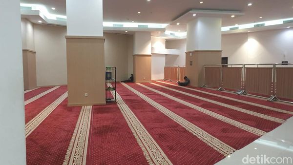 Intip Nyamannya Musala Lippo Mall Puri, Ada Takjil buat Buka!