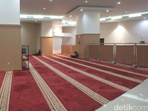 Intip Nyamannya Musala Lippo Mall Puri, Ada Takjil buat Buka! Intip Nyamannya Musala Lippo Mall Puri, Ada Takjil buat Buka!