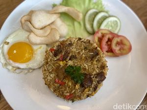 Nasi Goreng Buntut Sapi yang Gurih Mantap Bisa DInikmati di Kafe Ini Nasi Goreng Buntut Sapi yang Gurih Mantap Bisa DInikmati di Kafe Ini
