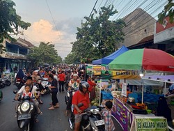 Berburu Takjil di Pasar Ramadan Loloan Barat