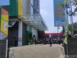 Cerita Pegawai Bank Sidoarjo Selamatkan Diri dari Lantai 5 Saat Gempa Tuban