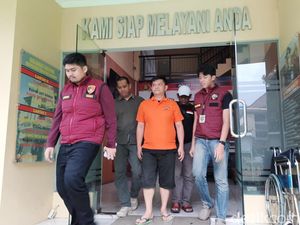 Bedcover Rusak Berujung Pria Ngamuk Rusak Mesin Cuci di Laundry Jakbar Bedcover Rusak Berujung Pria Ngamuk Rusak Mesin Cuci di Laundry Jakbar