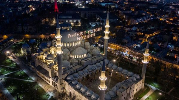 Potret Masjid Suleymaniye Turki dari Udara