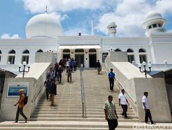Masjid Al-Azhar Siap Tampung 13 Ribu Jemaah Salat Idul Fitri Besok