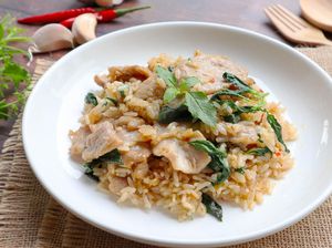 Resep Nasi Goreng Ayam Kemangi, Pedas Harum Untuk Menu Sahur Resep Nasi Goreng Ayam Kemangi, Pedas Harum Untuk Menu Sahur