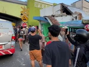Sejumlah Bangunan di Surabaya Rusak Dampak Gempa M 6,5 Tuban