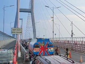 Benarkah Gempa M 6,5 Bikin Retak Jembatan Suramadu? Ini Faktanya Benarkah Gempa M 6,5 Bikin Retak Jembatan Suramadu? Ini Faktanya