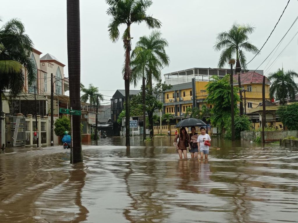 Perumahan di Jakbar Kebanjiran, Warga Sebut Terakhir Terjadi 2016