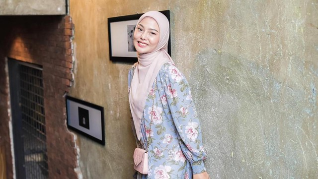 Update Informasi Selebriti InsertLive : Kacau, Data Pribadi Dara Arafah Disebar Oknum Asuransi di Status WA