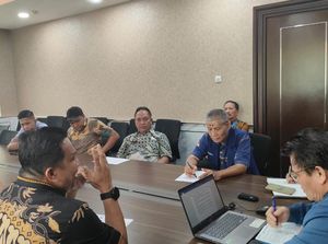DPRD Bone Adukan Nasib Kelulusan 25 Nakes Dianulir ke Senayan DPRD Bone Adukan Nasib Kelulusan 25 Nakes Dianulir ke Senayan