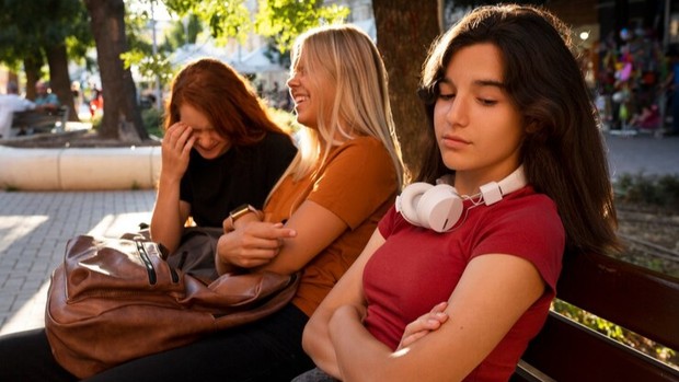 Ilustrasi/Foto: Freepik.com Zodiak yang sering terjebak dalam toxic friendship