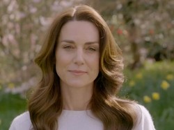 Kate Middleton Kejutkan Fans Lewat Kartu Ucapan