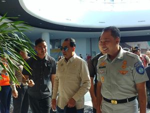 Menhub Minta Prioritaskan Kapal Besar Kecepatan Tinggi Saat Mudik 2024 Menhub Minta Prioritaskan Kapal Besar Kecepatan Tinggi Saat Mudik 2024