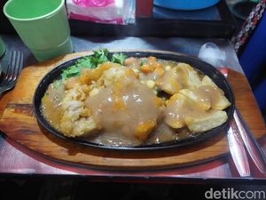 Sajian Steak yang Memikat Hati dan Dompet di Bandung Sajian Steak yang Memikat Hati dan Dompet di Bandung