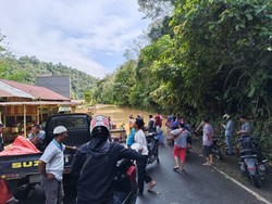 Jalan Bangko-Kerinci di Pangkalan Jambu Putus Akibat Banjir, Lalin Lumpuh