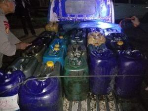 3 Pria di Pati Diciduk, Diduga Timbun BBM Solar Subsidi di Rumah Kosong