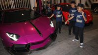 Potret Bahagianya Anak Yatim Diajak ISC Naik Supercar
