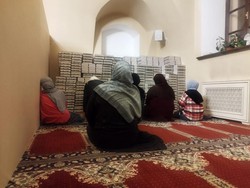 Bukber ala Rusia Tak Kenal Nasi, Buka Puasa Pun Bareng Jam Kuliah