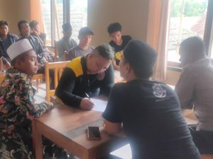 2 Kelompok Pemuda Viral Saling Kejar-Nyalakan Petasan di Pati, Polisi Mediasi 2 Kelompok Pemuda Viral Saling Kejar-Nyalakan Petasan di Pati, Polisi Mediasi