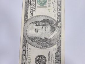 WN Nigeria Tinggalkan Gepokan Dolar AS di Hotel Jakpus, Ternyata Palsu