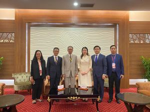 RI Bidik Kerja Sama Litbang Teknologi Mobil Listrik-Semikonduktor ke Vietnam